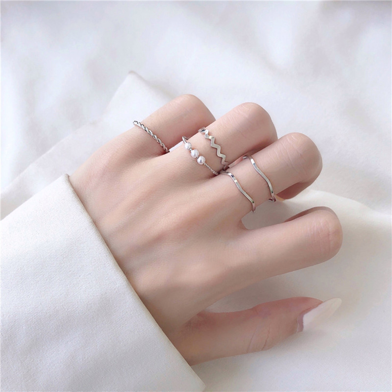 1 Set Rings Bohemian Women Heart Rhinestone Stackable Finger Ring