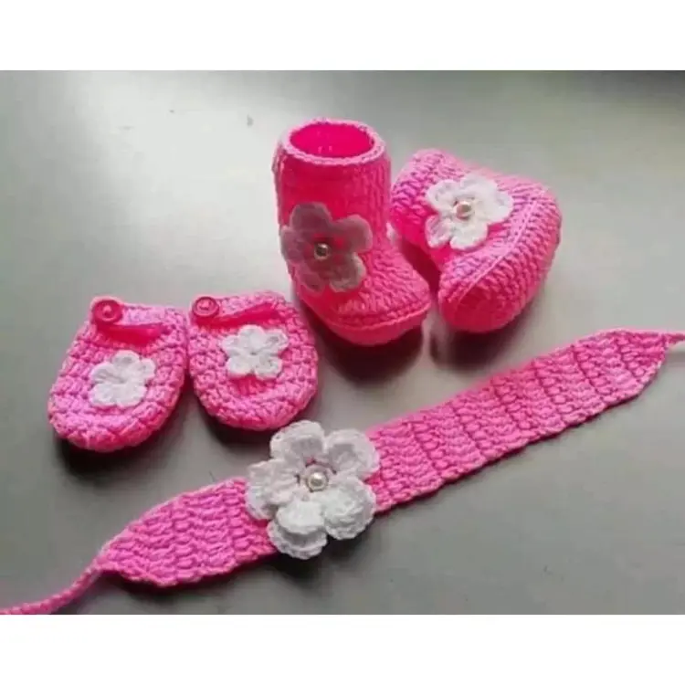 Handmade baby cheap woolen shoes