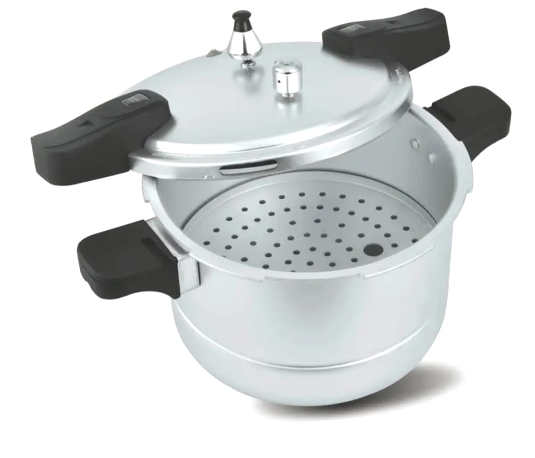 Majestic Ultra Pressure Cooker [2 in 1] With Steamer Plate [7,