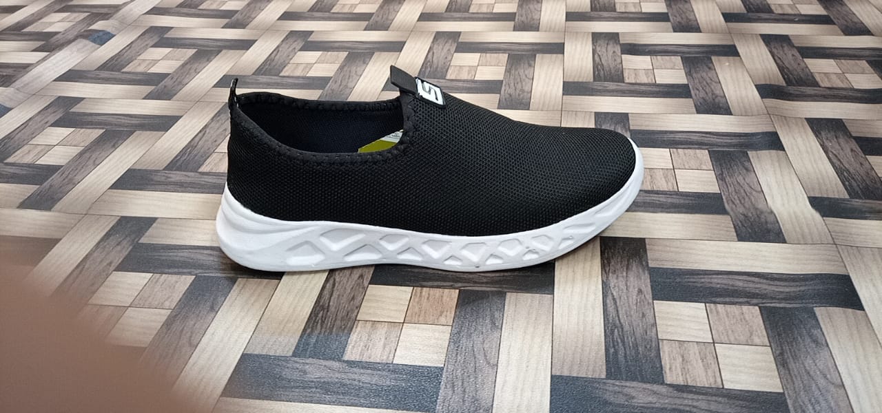 joggers without laces