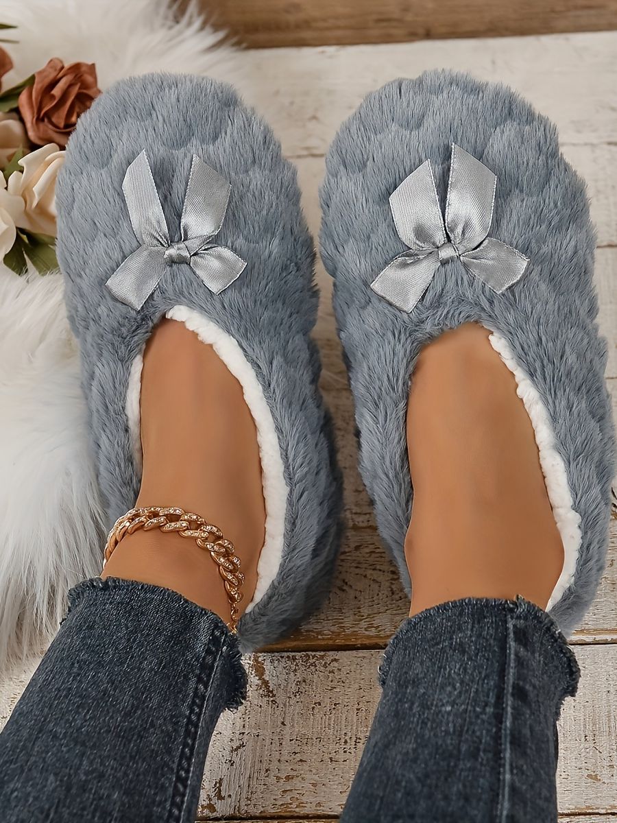 Women's Indoor Soft Plush Slippers Warm Winter Shoes for Comfort and Relaxation Ideal for Indoor Use During Cold Weather