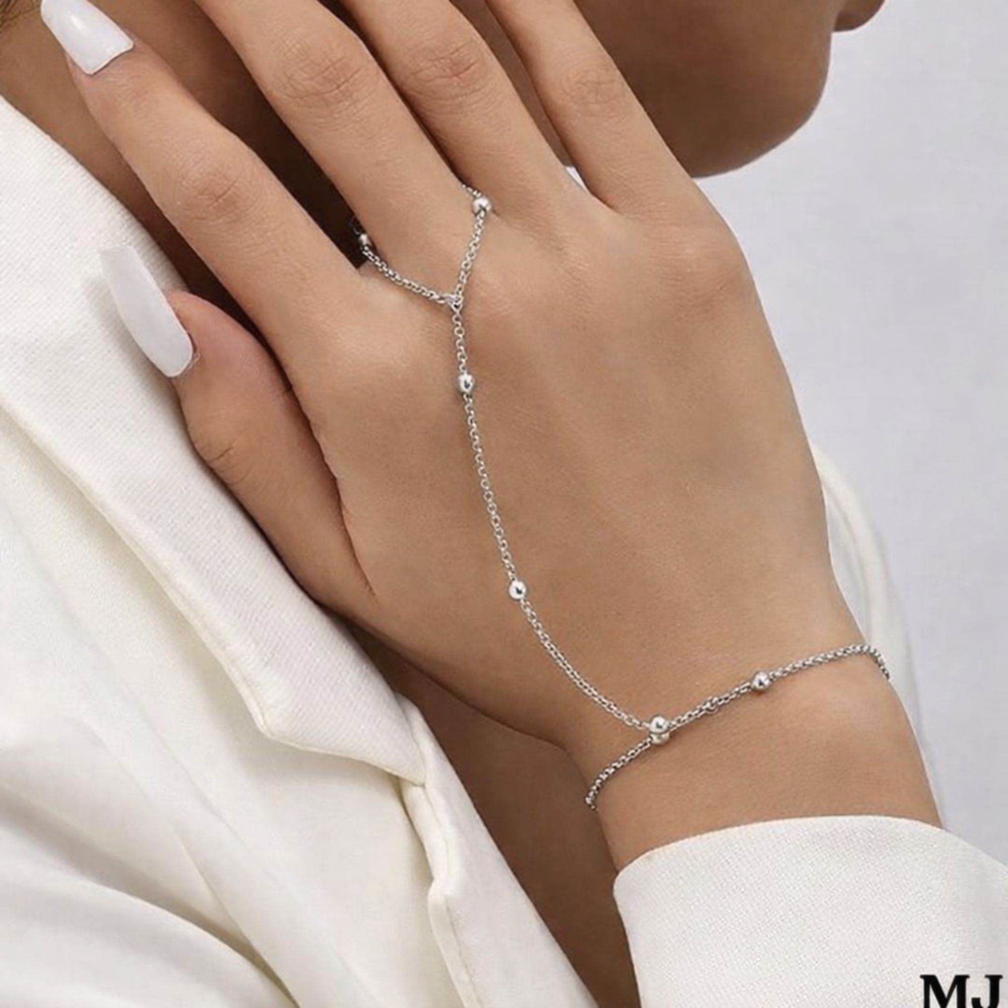 Alloy All-Season Minimalist Hand Harness Bracelet for Women – Adjustable Link Chain with Finger Rings & Elegant Design