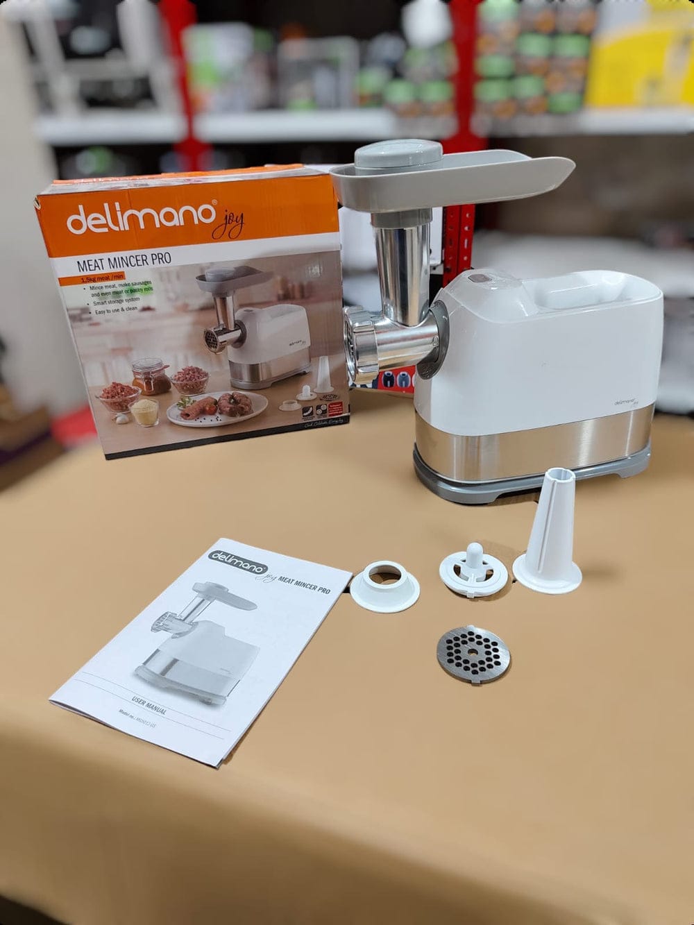 Delimano Meat Mincer Pro, Grinder & Sausage Maker - 600W Power 3 in 1 Meat Mincer, Electric Meat Grinder, Heavy Duty Meat Mincer, Food Grinder with Sausage & Kubbe Kit, 3 Grinder