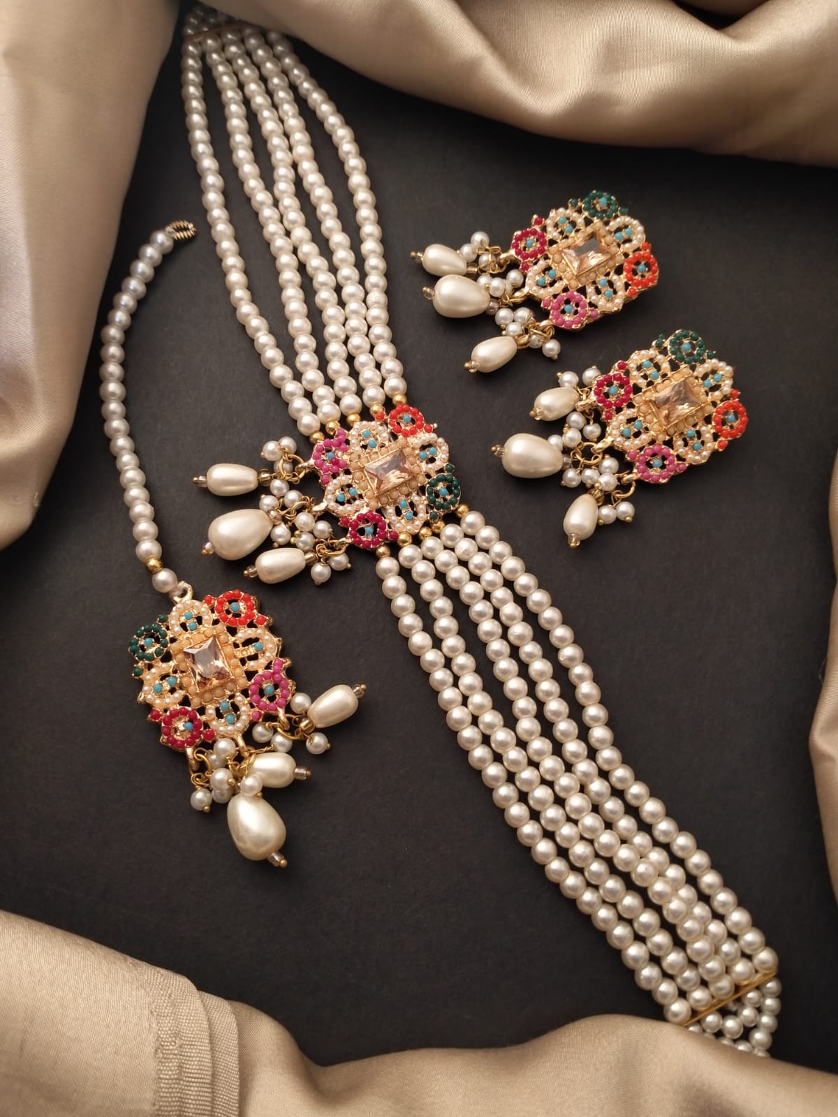 Set Bridal   Multi Pearl with tika 7861