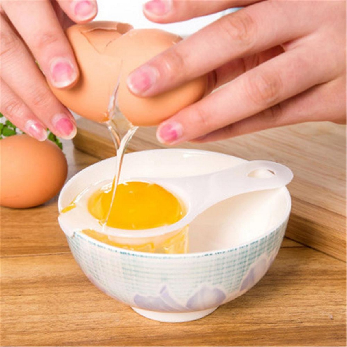 2Pcs Gadget Egg Yolk White Separator Holder Sieve Funny Divider Kitchen  Tools