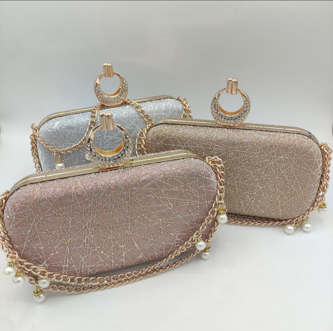 HAFIZ.MALL Bridal Clutch With Metal Hnad Chain