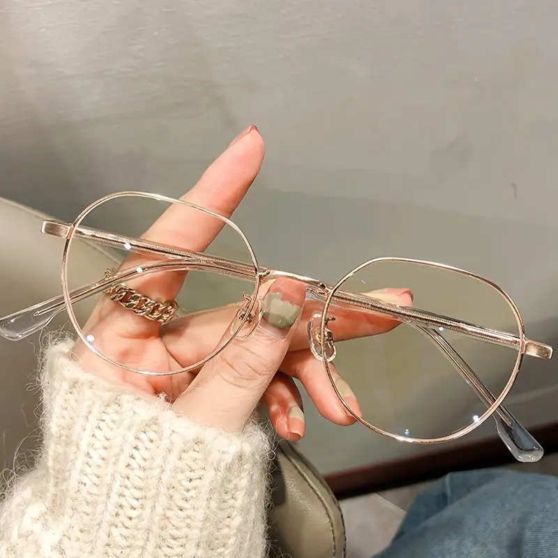 1pc Elegant Round Frame Glasses for Women - Golden and Beige Metal, Full-Rim Design, Ideal for Computer Reading, Gaming, TV, and Phone Use