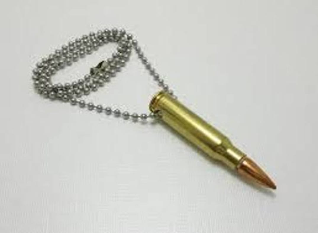 New  Bulte  gun Pandent with Silver /Black Chain For Boys And Girls -Top Quality High Quality Stainless steel Army Bulte Nacklace For Men/Women -Boys And Girls Gift