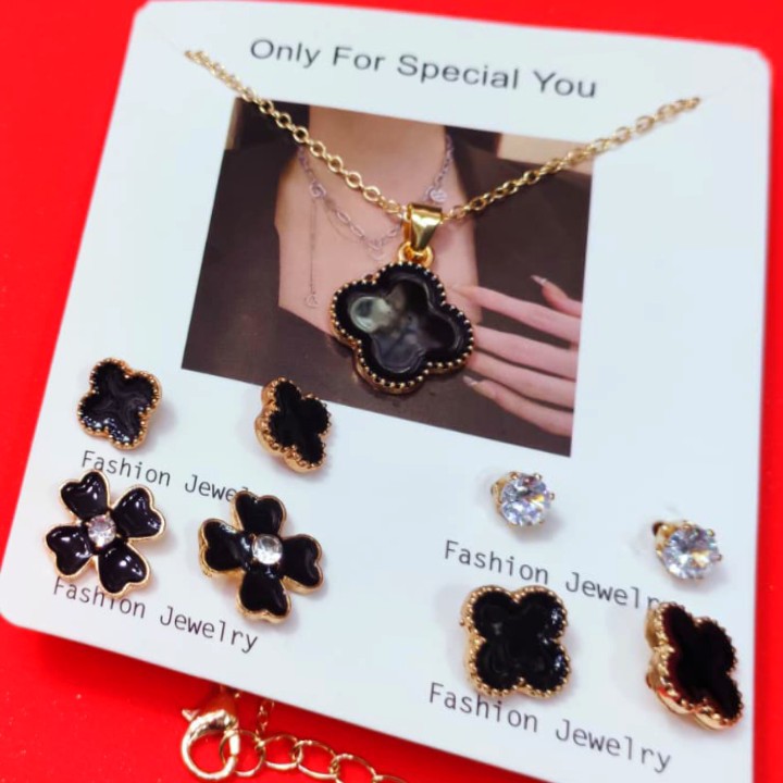 New Lucky Five-petal Flower Five-leaf Clover Earrings Necklace Five pair set for Woman Fashionable Accessories Party Jewelry