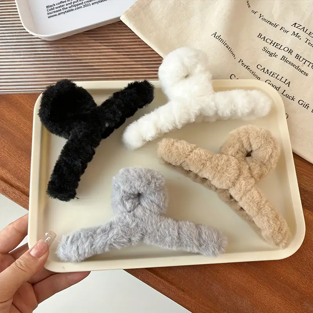 4Pcs/Set Plush Hair Claw Elegant Acrylic Hairpins Faux Fur Hair Clip Barrette Crab Headwear Fluffy Cute Colors Hair catcher for girls Women Faux Hair Claw Cozy Girls Elegant Acrylic Hairpin Cute Plush Hair Claw Hair Accessories for Women Girls