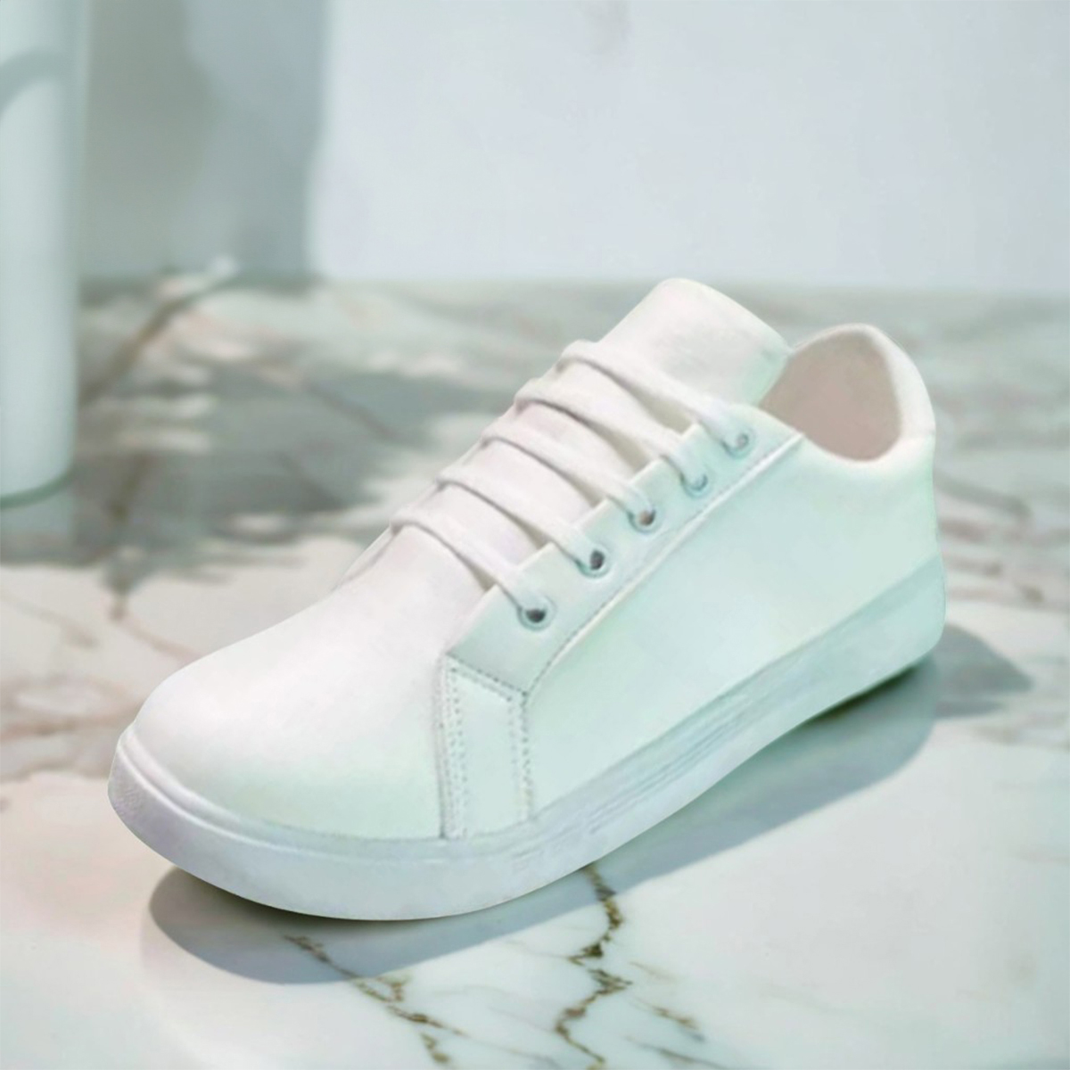 White Sneakers for Women – Classic Casual Footwear for Everyday Comfort