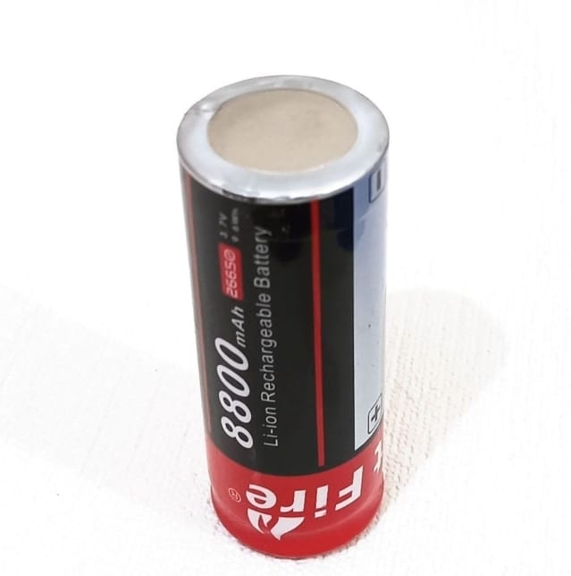Rechargeable 8800 mAh Cell 26650 Model Battery for Torch and Electronic Devices