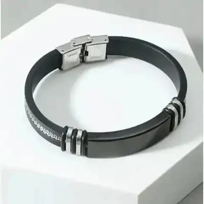Leather Bracelet for Men Look to Cool Boys and Men.
