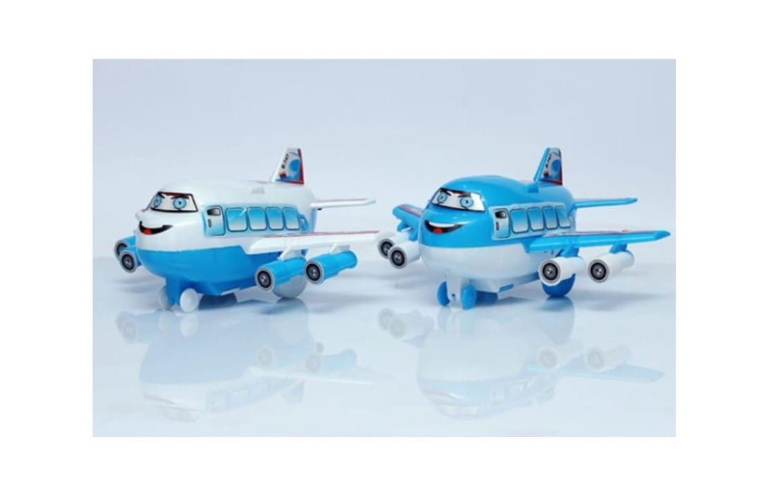 Aeroplane Manual Rope Operated Machine with Lighting Toys for kids Size  20X17cm Plastic Material White and Blue Colour Good Quality Airplane Machine Operated Toys For Indoor And Outdoor Racing Plane Game (Aizal Mall)