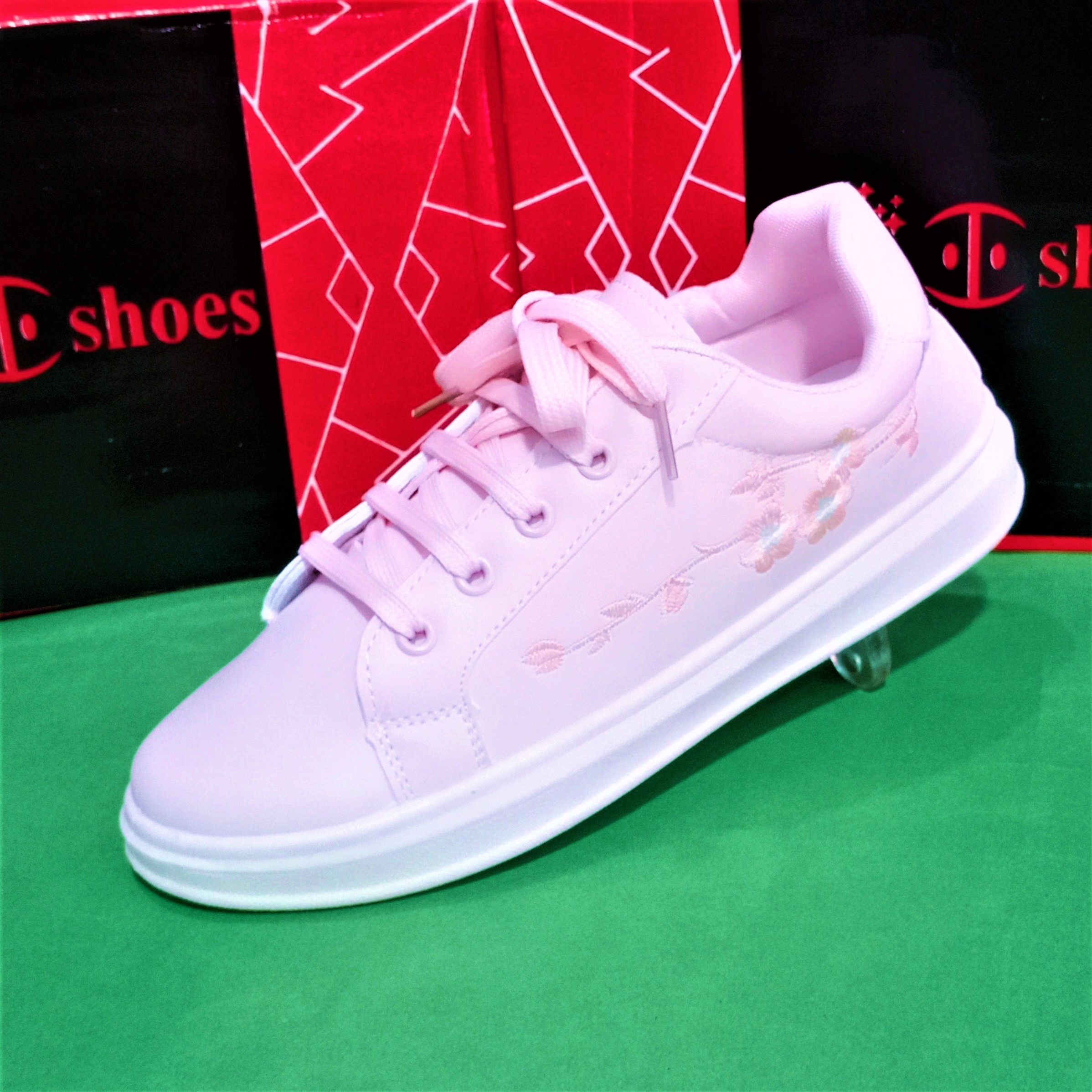 Pink Sneakers for Women, Sports Shoes, Joggers with PU Sole