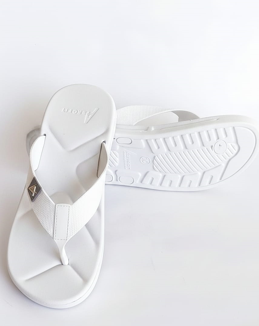 Umrah & Home Slippers for Men & Women Comfortable Soft Indoor Outdoor Footwear Lightweight Daily Wear Sandals Islamic Hajj Umrah Pilgrimage Shoes Casual Anti Slip House Slippers Soft EVA Material Durable Summer Slippers White and Other Colors Unisex