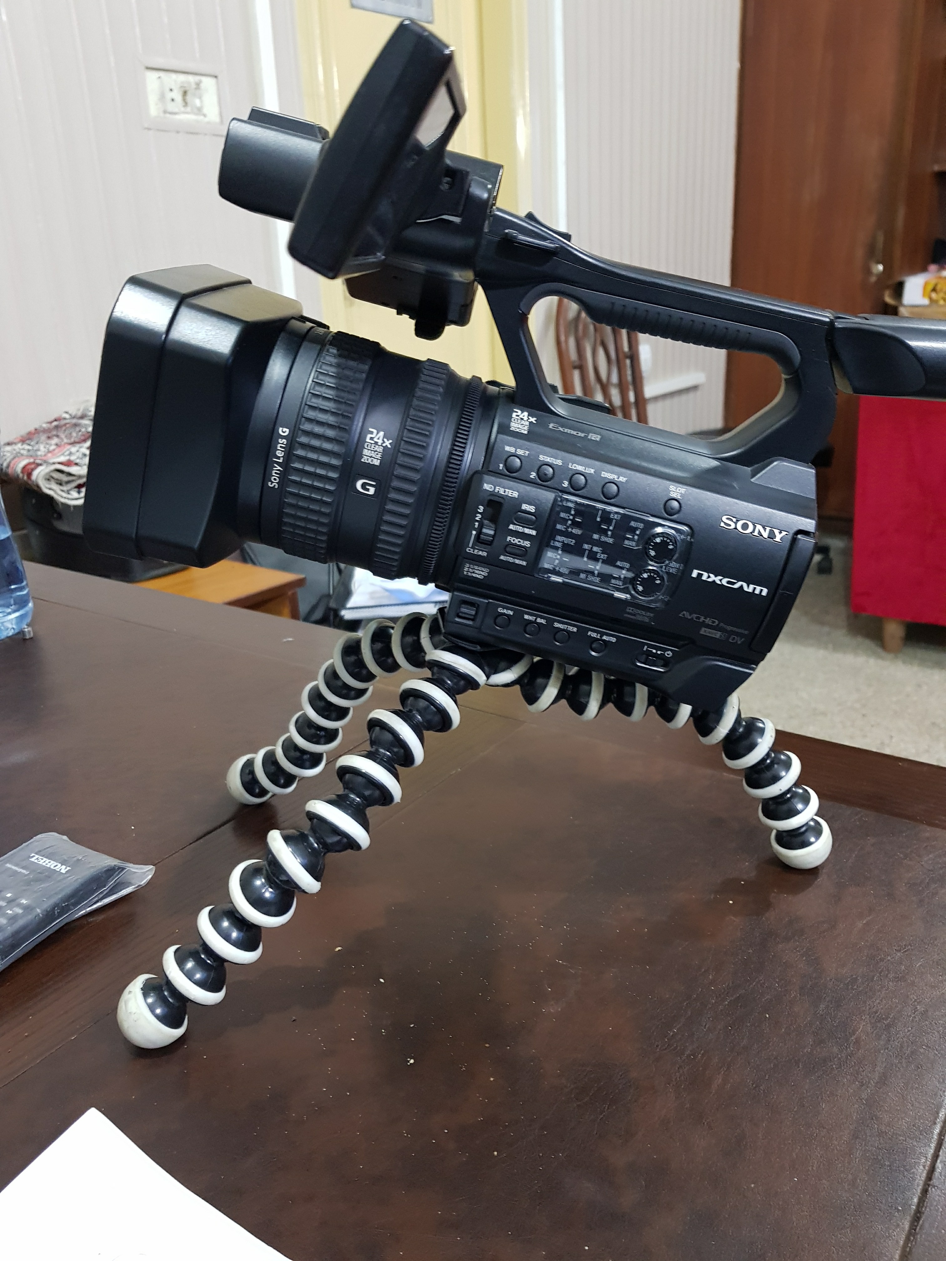 Portable Flexible tripod 10 inch large Octopus Stand Gorilla triPod stand for Digital Cameras, Mobiles & DSLR  With smart Phone Holder