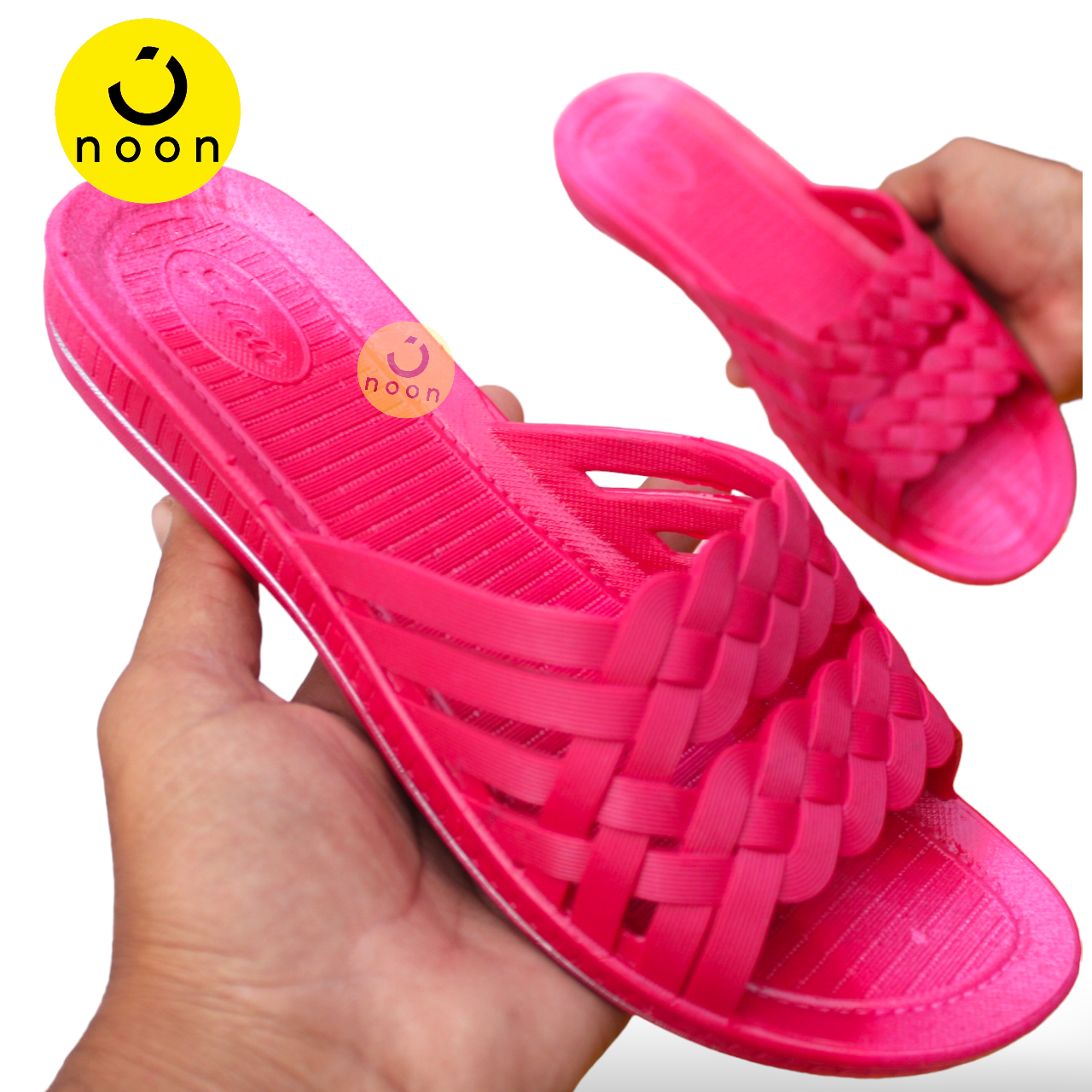 Plastic deals chappal ladies