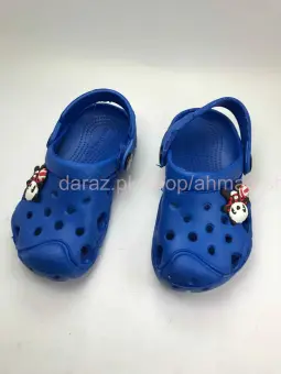 baby chappals