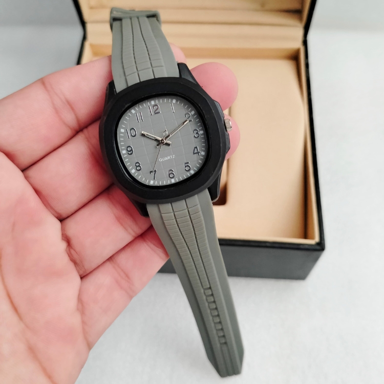 Square Dial Watch With Rubber Strap For Men And Boys High Quality Modern Design Wrist Watch Stylish Gift