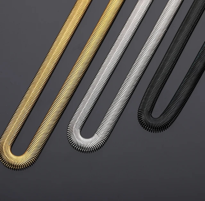 A Family store presents Snake Chain All Colors Life Time Warranty 100% Stainless Steel, No Fade/Rust Necklace 9mm Snake Bone Blade /60cm (22Inches) Gift