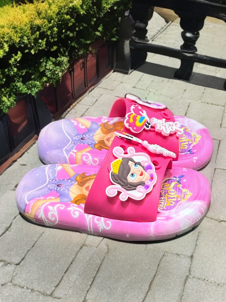 NEW STYLISH BABRY SLIPPERS FOR KIDS GIRLS