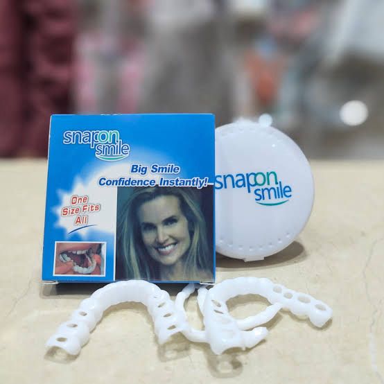 Instant Smile Veneers – Snap On Fake Teeth Cover for Whitening & Cosmetic Denture Fix, Oral Hygiene Tool