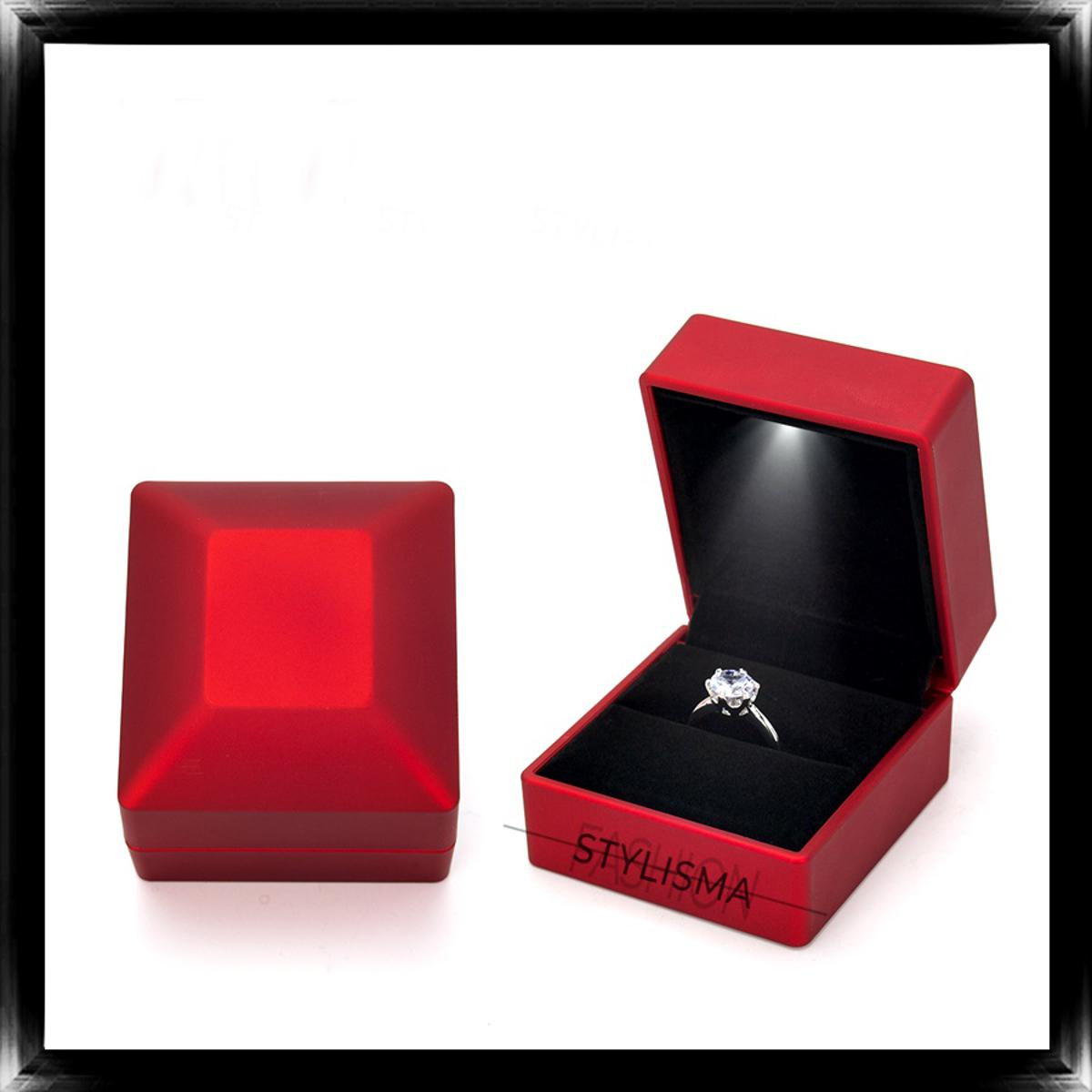New Engagement Wedding Ring GIFT Box  with LED Lights Holiday Birthday Jewelry Fashion Ring Display Stand Gift Box