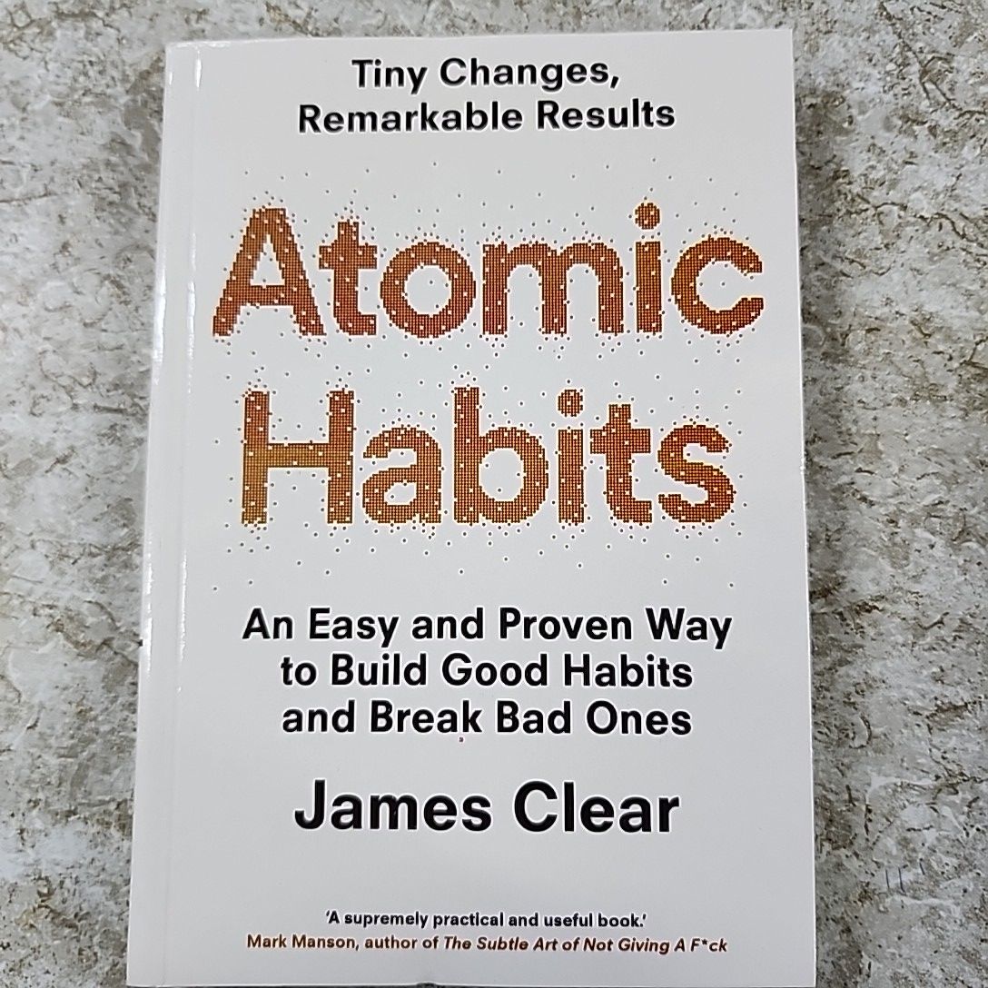 ATOMIC HABITS BY JAMES CLEAR | Daraz.pk