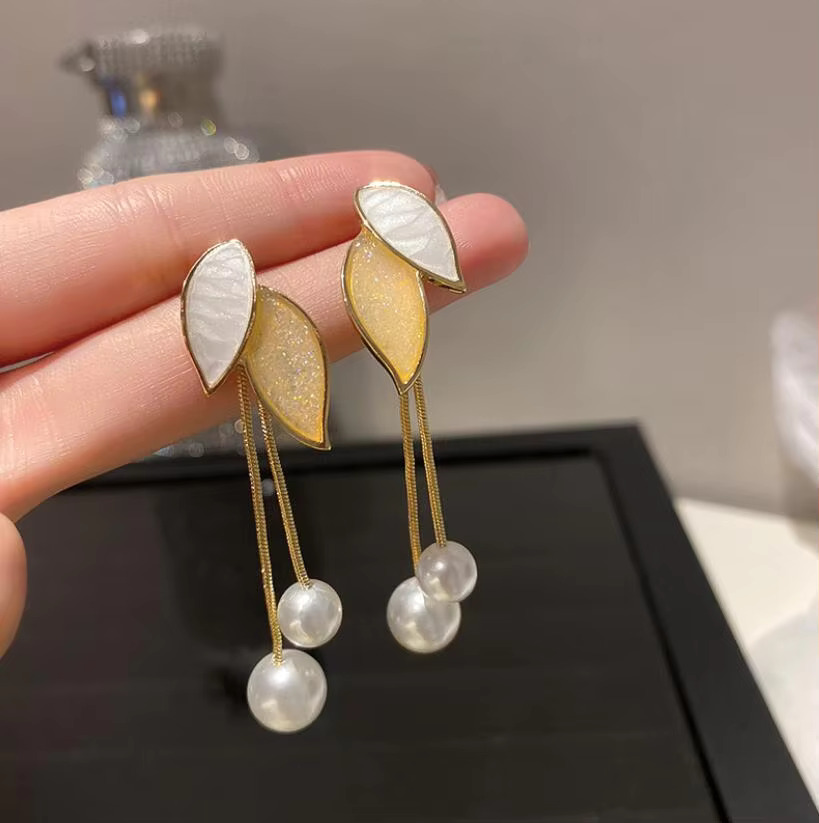 2026 Best Selling Women Leaf Earrings Korean Fashion Earring Products Cute Jewelry for Girls