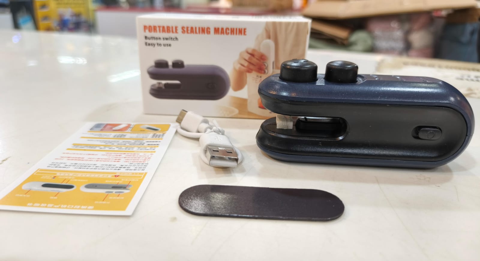 2 in 1 Mini  Sealing Machine USB Rechargeable Portable Heat Sealer & Bag Cutter Magnetic Food Snack Plastic Bag Sealer for Chips Fresh Food Storage