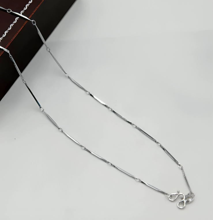 Delicate Link Chain