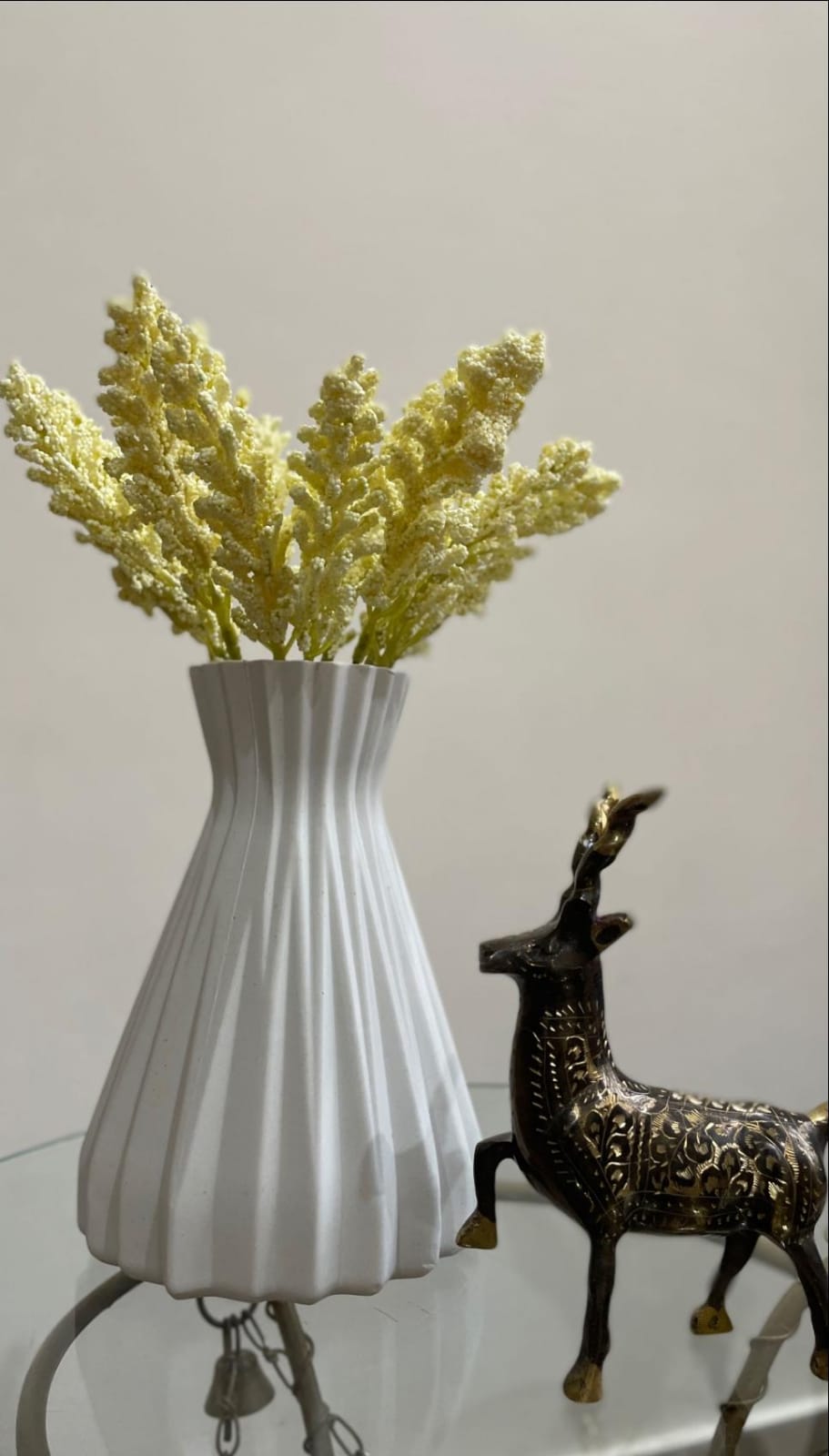 Unbreakable Plastic Flower Vase 6.5 Inches Height 3 Inches Diameter Durable Home Decor
