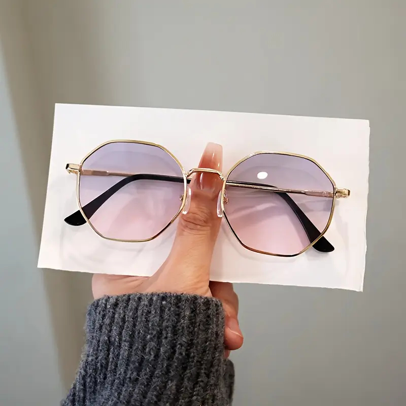 Bf2f.pk New Trendy Stylish Fashionable Metal Frame Hexagonal Sunglasses For Women Men - Retro Geometric Gradient Lens UV Protection Sun Glasses For Girls Men Boys - Metal Frame Octagon Sunglasses For Men Boys