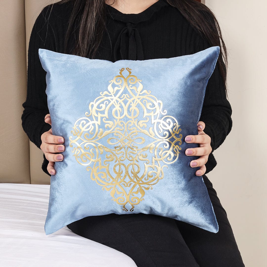Luxury Motive Laser Velvet Cushion Cover