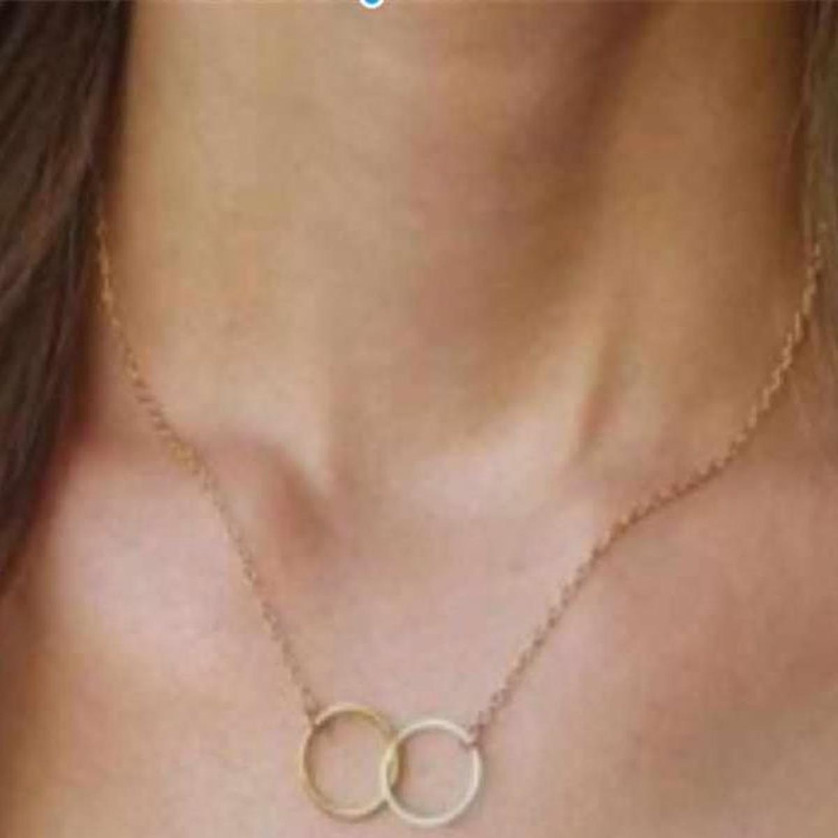Golden/Silver Elegant Double Ring Necklace/Pendant/Chocker for Girls/Women