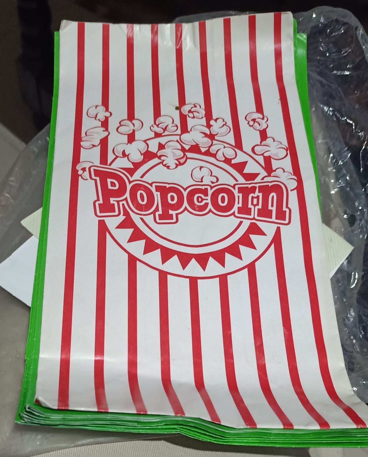 Popcorn Bags (10pcs)) Popcorn Bags Red and White Striped Pop Corn Flat  Bottom Bags for Family Movie Night, Gift, Cinema Theater, Party or Game  Supplies on OnBuy