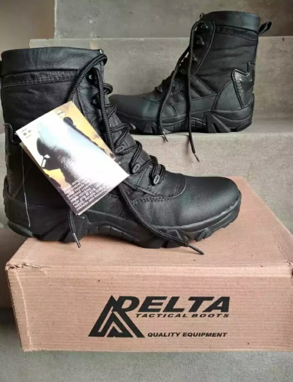 Black Artificial Leather Boots for Men