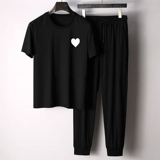 Summer Tracksuit for Girls and Women – Comfortable Cotton Set with T-Shirt and Trousers – Stylish, Breathable, and Affordable