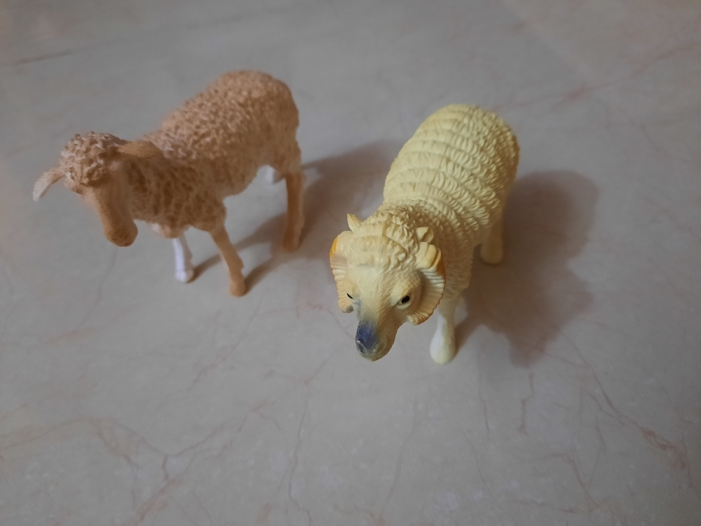 Realistic Farm Animal Toy Collection - Soft Plush Zoo Set with Cow & Goat - Perfect For Imaginative Play & Education - Durable Rubber Animal Set