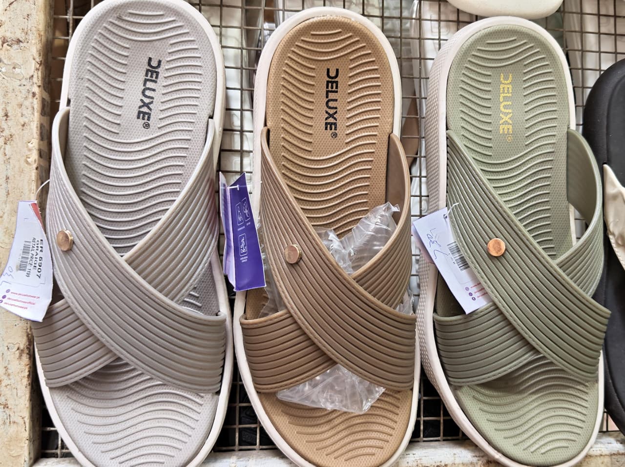 Casual Women Flip Flops - Lightweight Rubber, Comfortable, Stylish Design