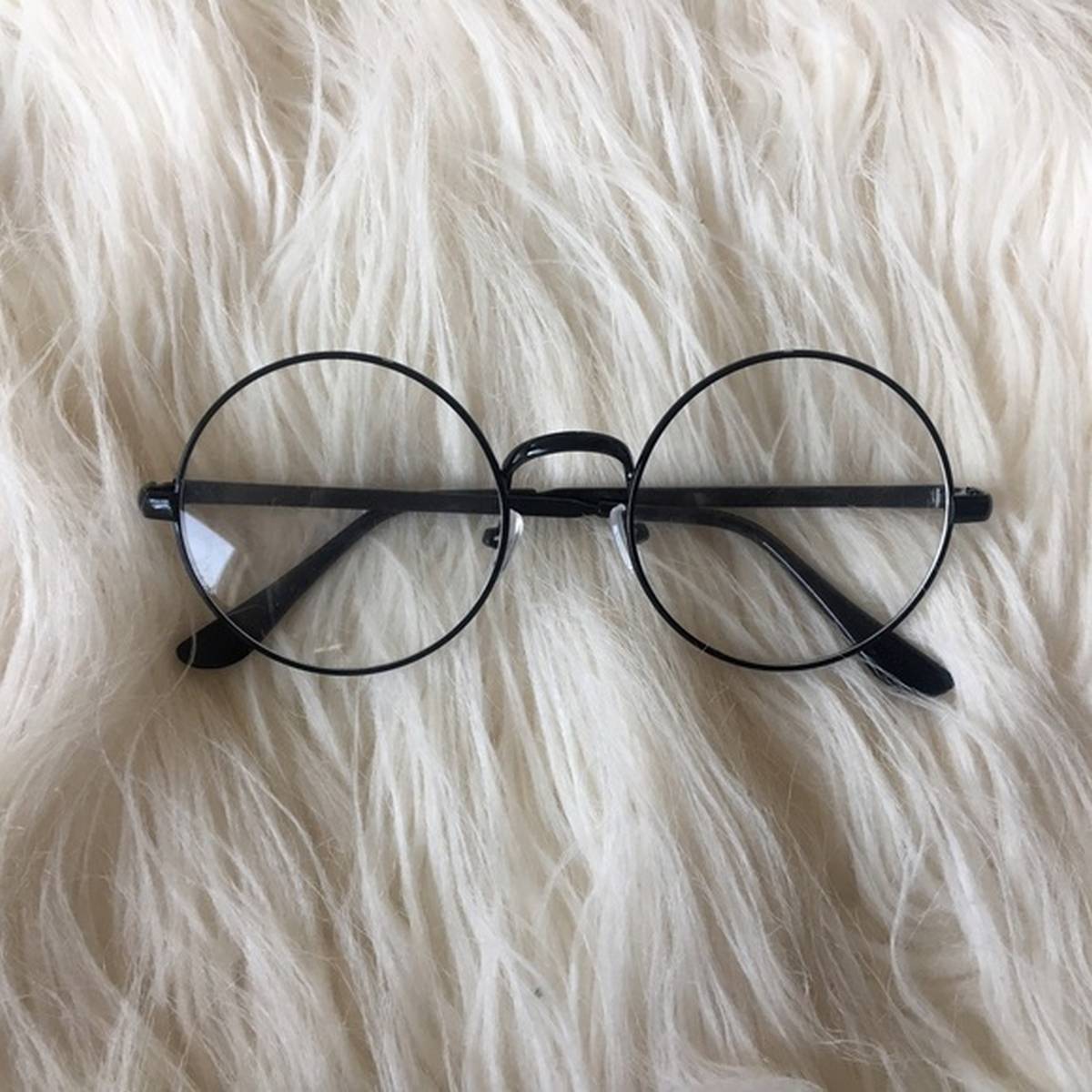 round shape glasses