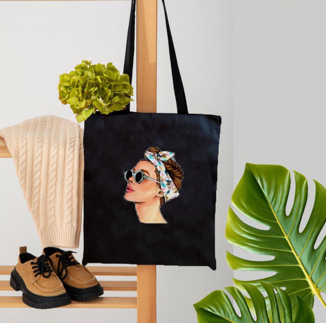 Trendy Free bear Tag Printed Tote Bag For Girls & Women