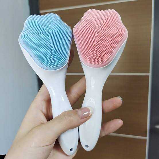 Silicone Facial Cleaning Brush – Face Scrub Brush for Manual Face Exfoliation Deep Skin Cleaning Gentle Message Safe Healthy – Soft Head Plastic handle Deep Cleansing – Remove Black Pores – Face Cleanser Blackhead Removing Makeup Tool Pore Deep Clean Exfo