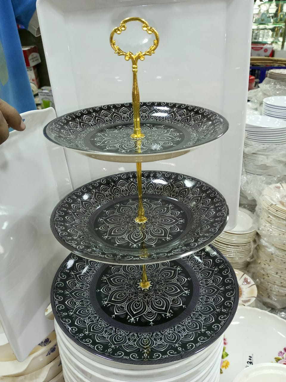 Three Tier Serving Platter in Melamine 3-Tier Melamine Cupcake