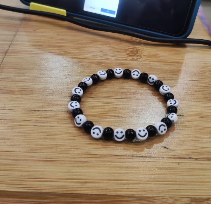 TEC Smiley Emoji White & Black Beads Bracelet EB-058-W&B, Hand Wrapped Band, Unisex Wrist Band, Elasticated, Very Light weight for Boys & Girls