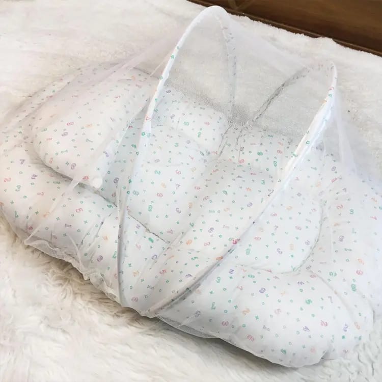 Super Soft Foldable Baby Sleeping Bed with Mosquito Net & Pillow Carry Nest Bag Cotton Safety Crib 0-1 Year Infant Portable Baby Cots Crib - baby bistar gaddi - baby bed accessories for baby infant newborn dipper bag multicolored