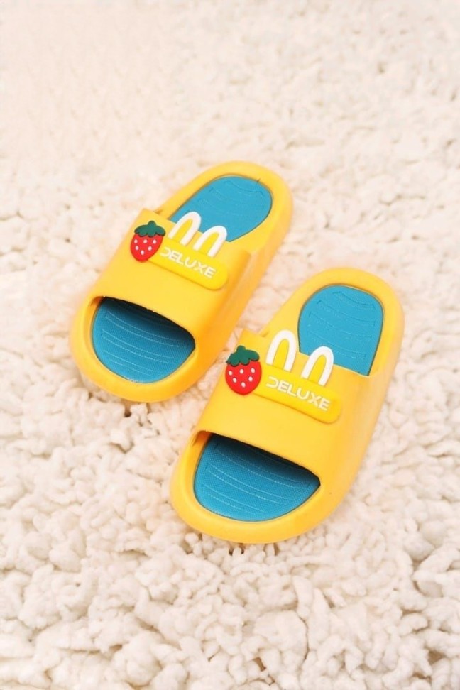 Deluxe Kids Slippers - Cozy and Stylish Footwear for Children High Quality Comfort Deluxe Slippers For Kids Comfortable Kiids Sandals