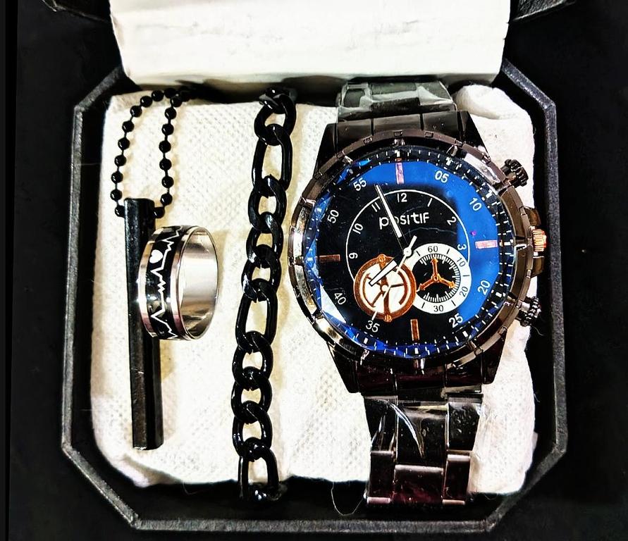 🔥 Pack of 4 Men's Fashion Business Watch Set | Elegant Casual Watch + Chain Bracelet + Heartbeat Ring + 3D Bar Locket | Premium Quality Random Dial Design