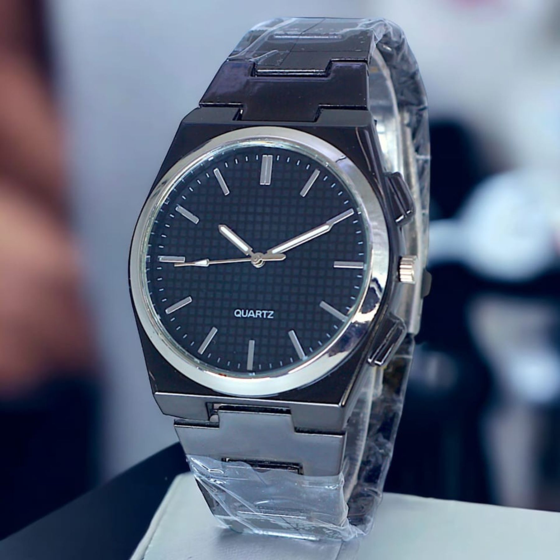 Bin-b Nautilus Watch for Men Stainless Steel Strap Quartz Watch Business and Ultra Thin Style Multiple Colors